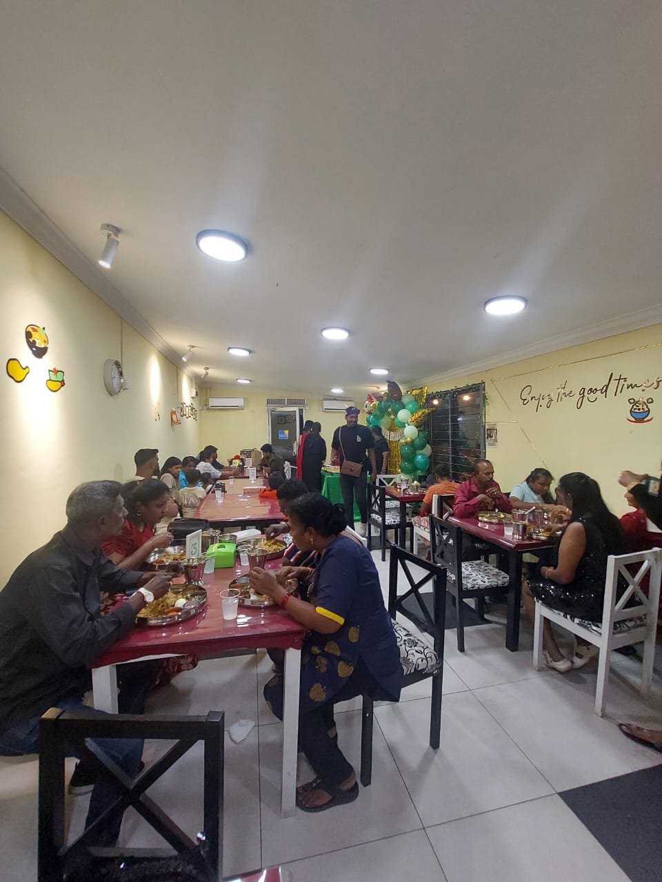 Best Everest Birthday Party Hall Setup