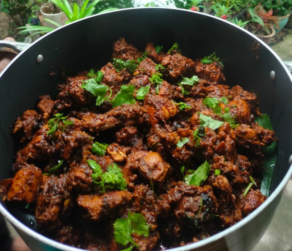 Best Everest Fresh Handcrafted Pot Curry for Large Functions